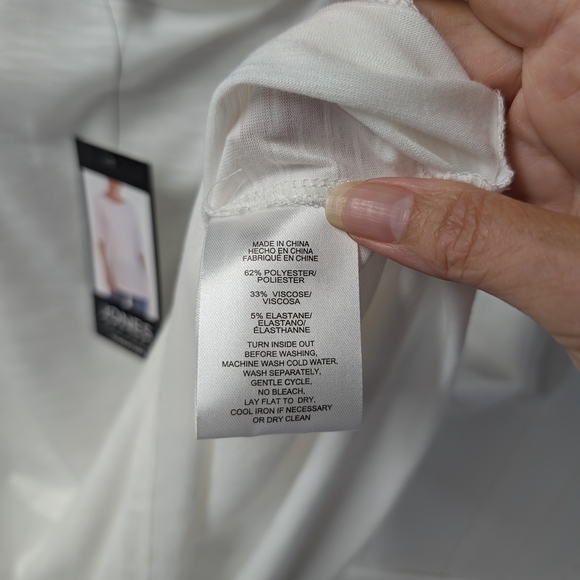 Jones New York White Tee With Button Detail, Relaxed Fit Women Size L - Picture 12 of 16